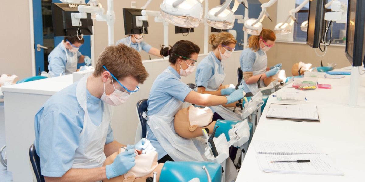 becoming-a-orthodontic-assistant-in-illinois-chicago