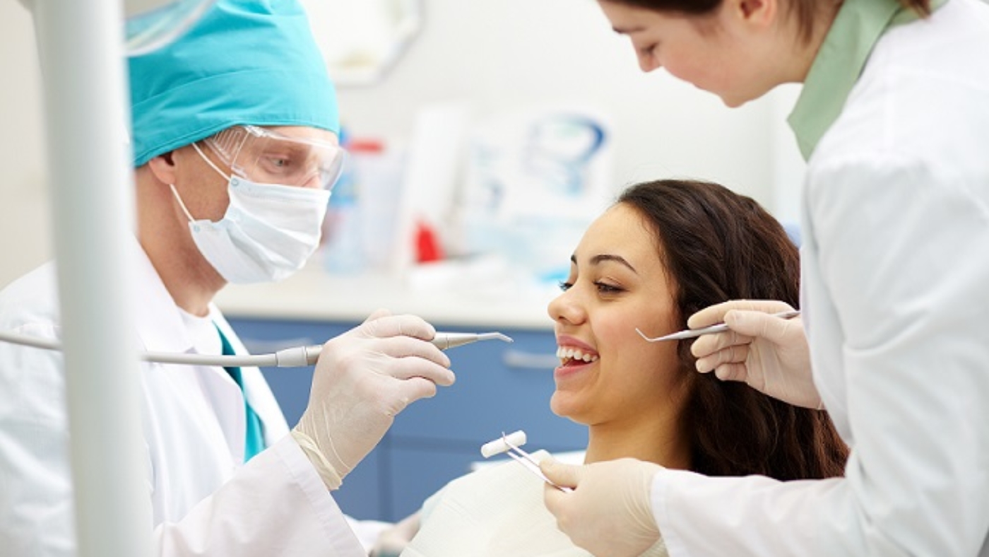dental assistant vs dental hygienist